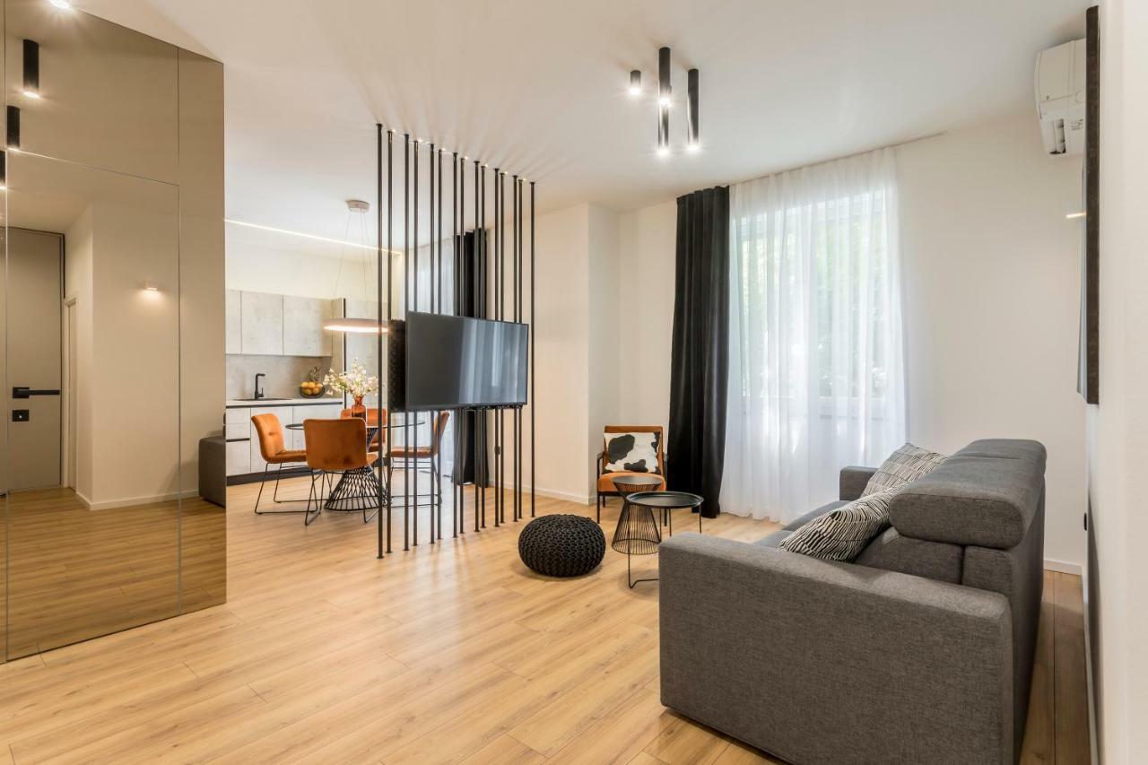 Monvi Luxury Suites Near Bacvice Beach And Old Town Split Exterior photo